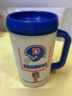 Vintage Aladdin NFL Denver Broncos 7-11 Plastic 20oz Insulated Mug